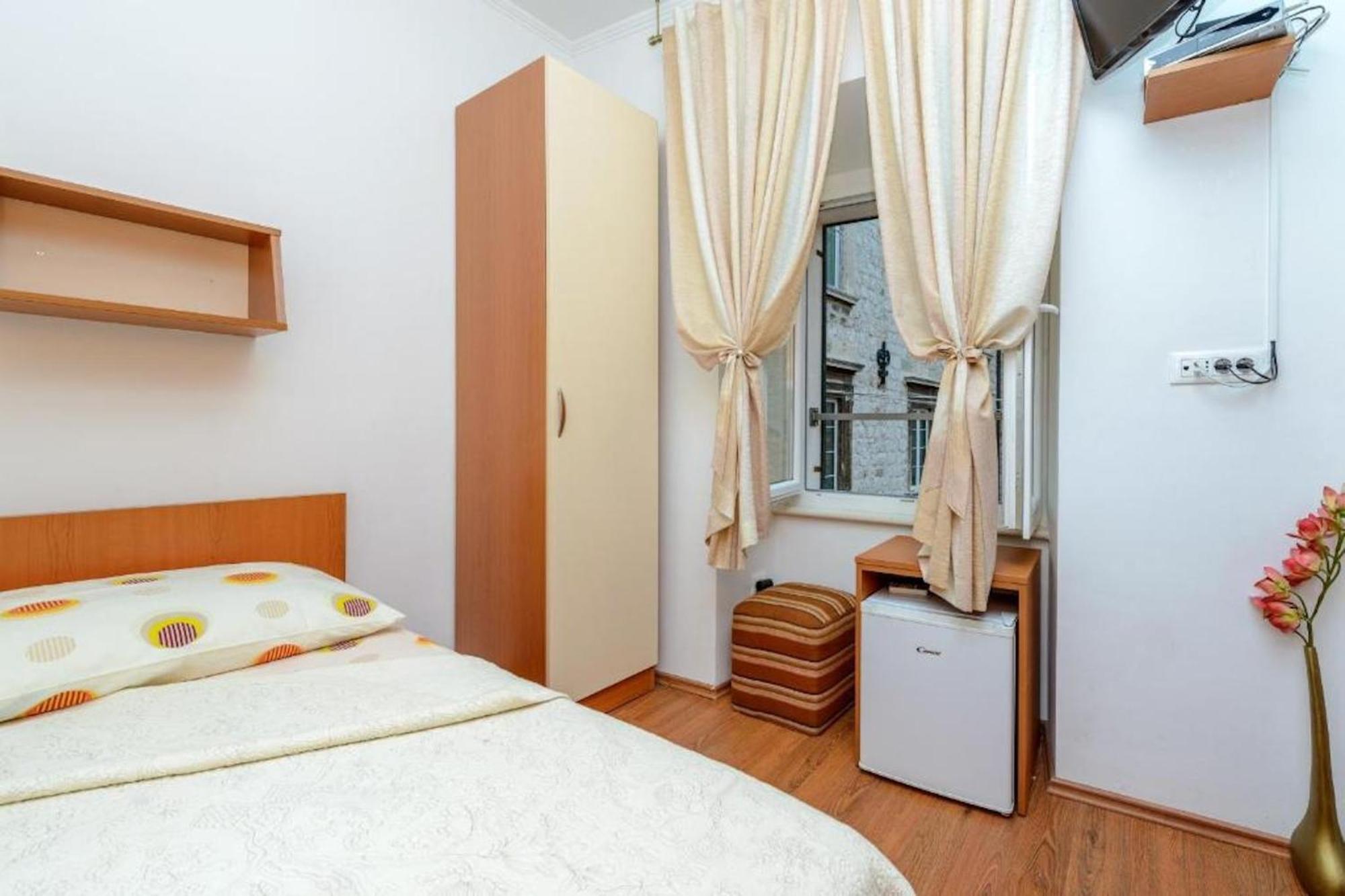 Studio Apartments Stradun ดูบรอฟนิก ภายนอก รูปภาพ