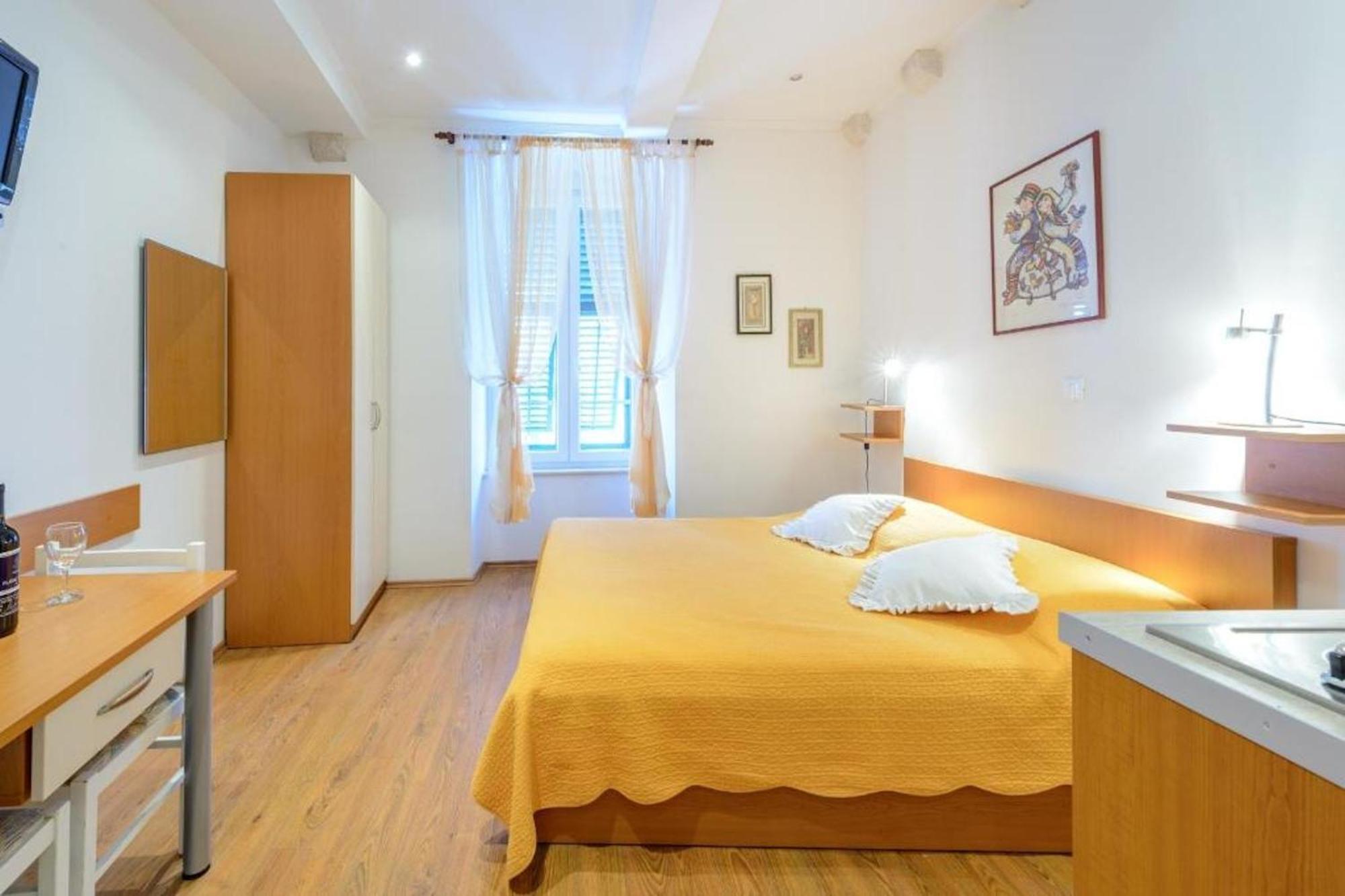 Studio Apartments Stradun ดูบรอฟนิก ภายนอก รูปภาพ